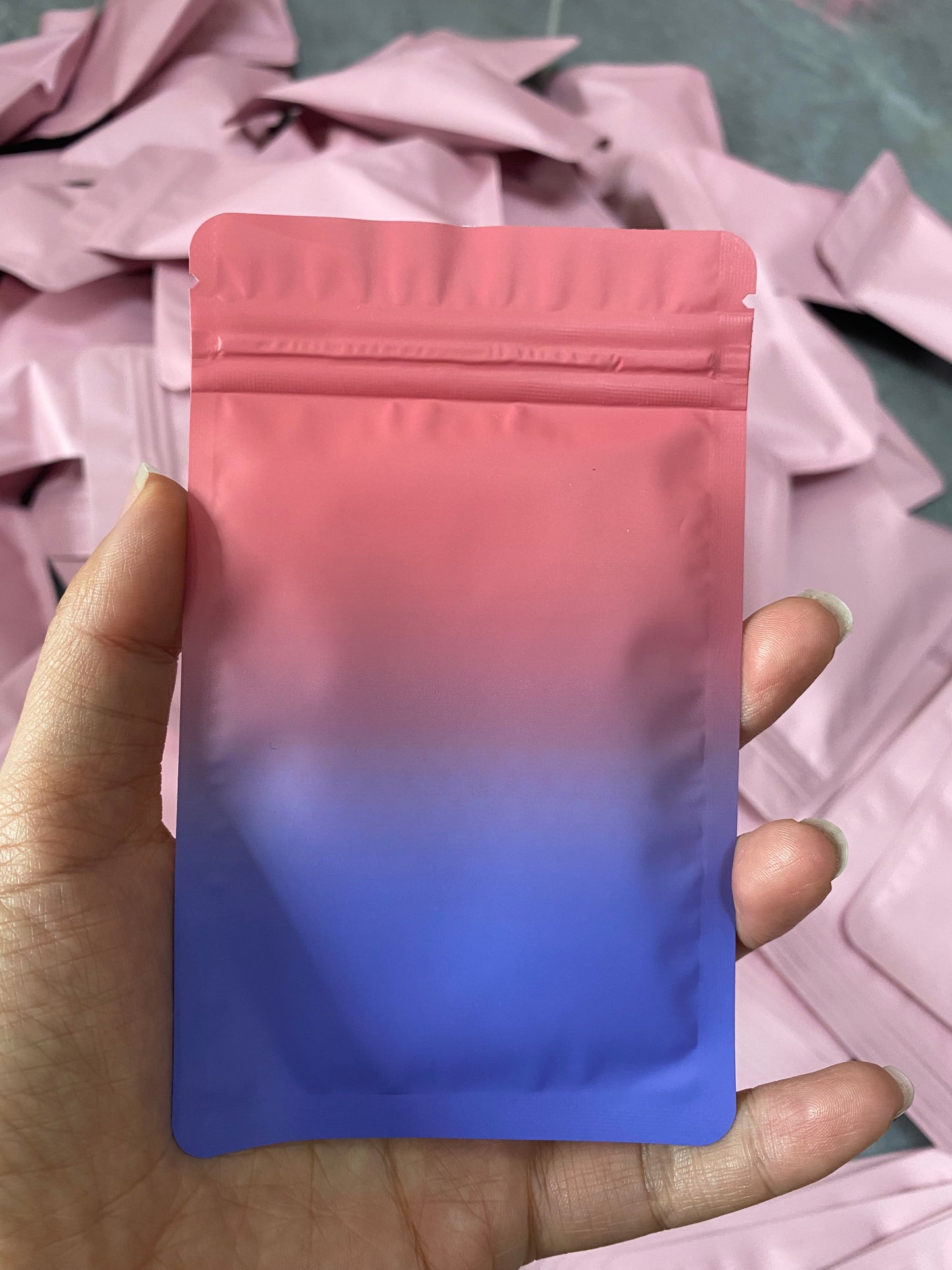 Lucky bag—Open in live